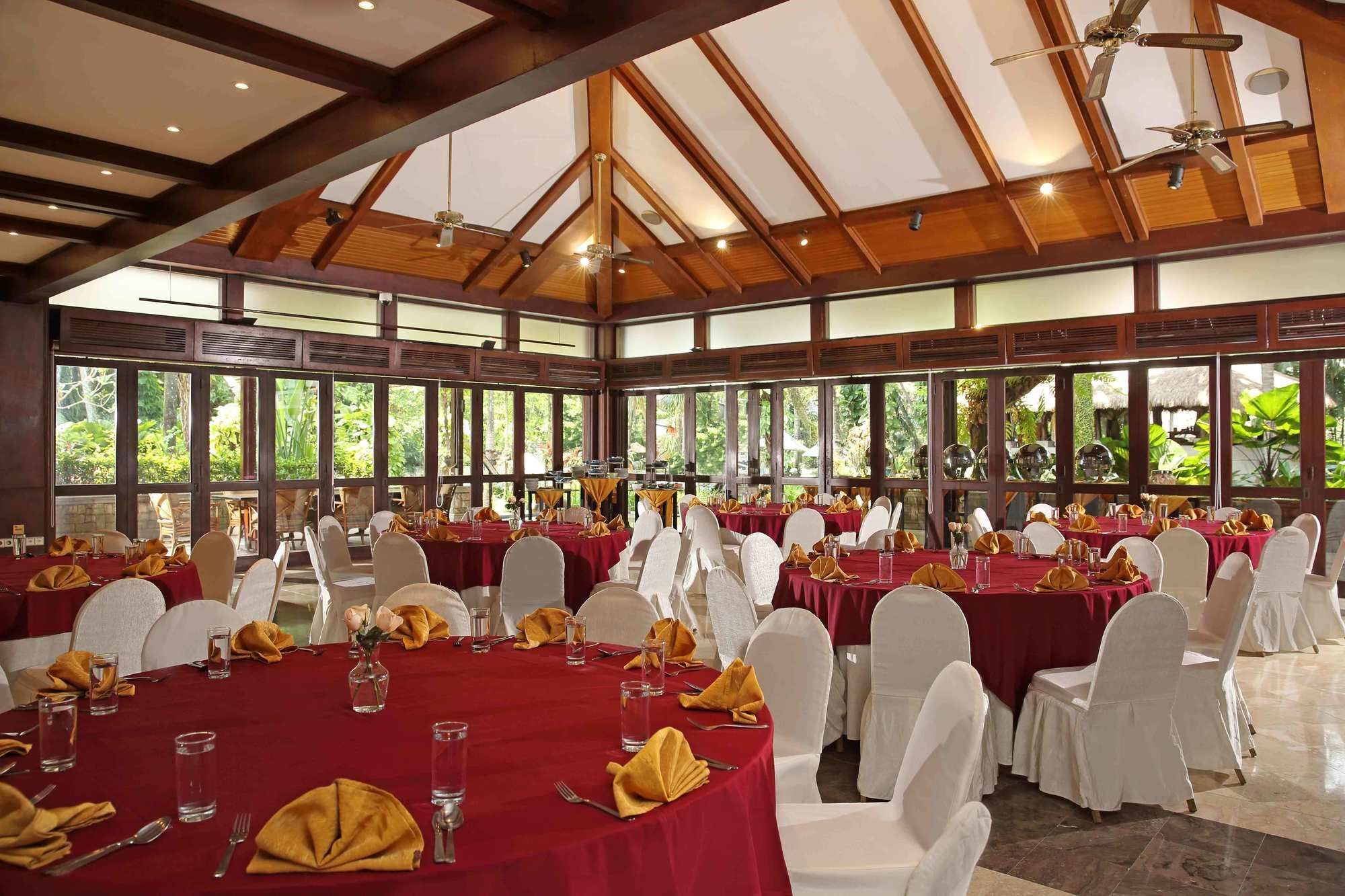 Aryaduta Lippo Village Tangerang Exterior foto